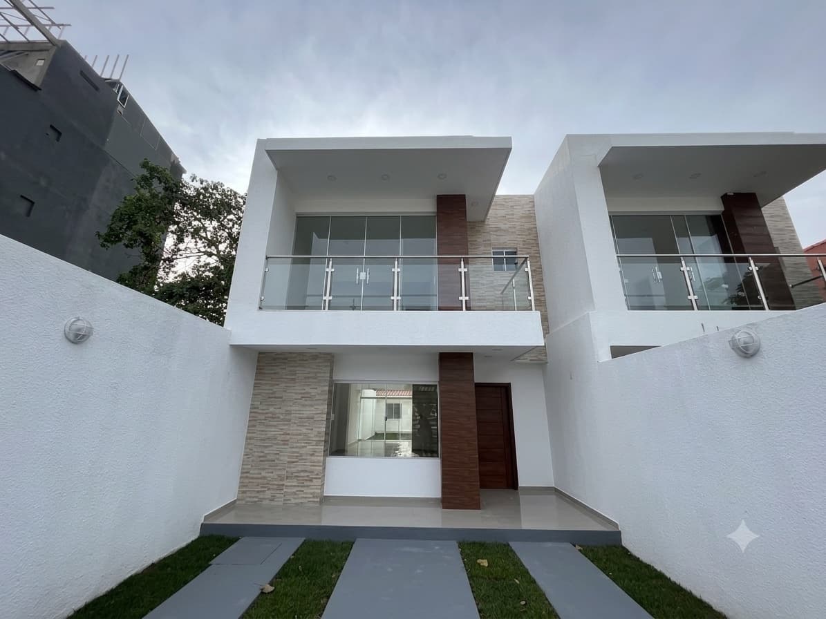 Vivienda en Calle 11, Av. Centenario (entre 3er y 4to anillo)